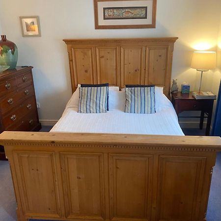 Beautiful Private Room With Kingsize Bed And Large Private En-Suite 彼得伯勒 外观 照片